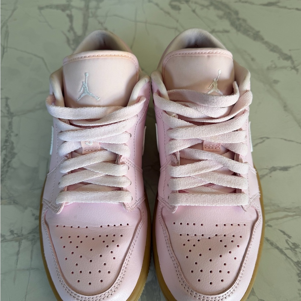 Jordan 1 Low Arctic Pink Gum Women’s Sneakers Size 6-Only Worn Once - Picture 4 of 8